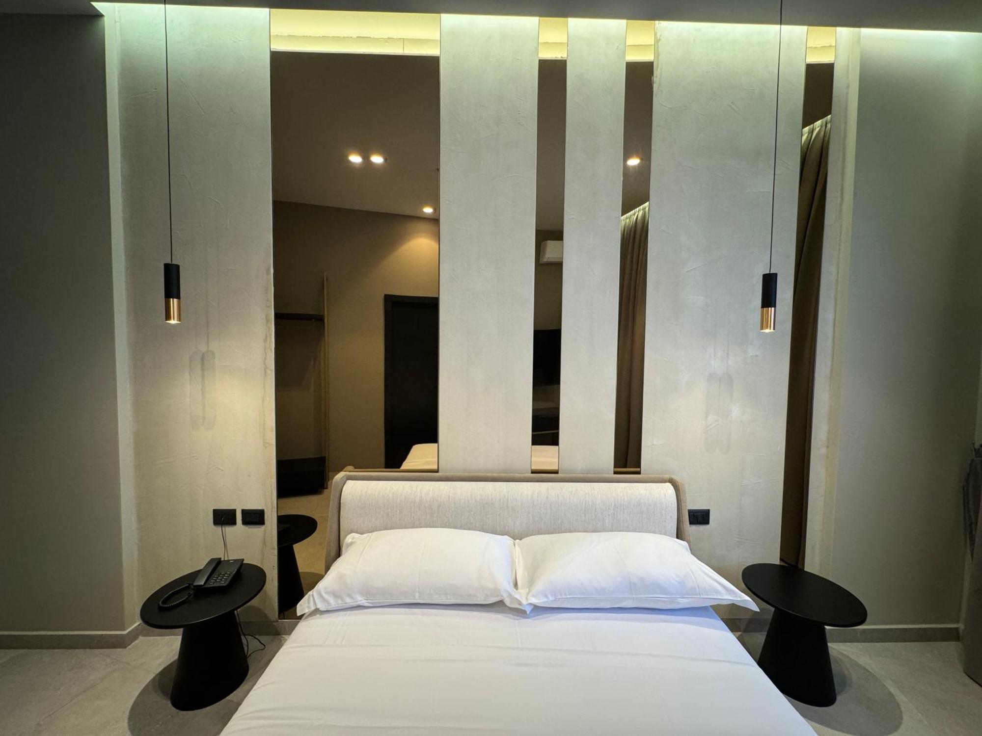 Nuna Hotel Radhimë Zewnętrze zdjęcie