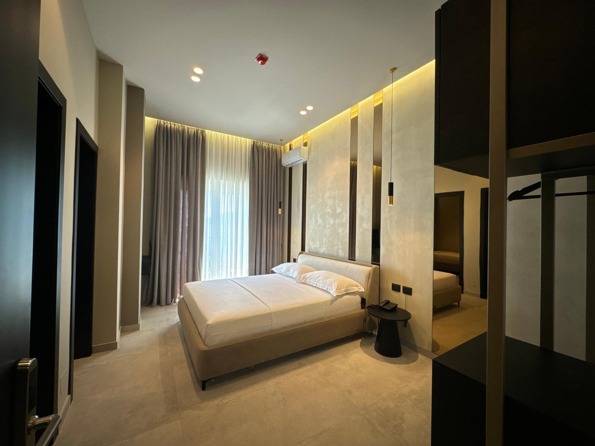 Nuna Hotel Radhimë Zewnętrze zdjęcie