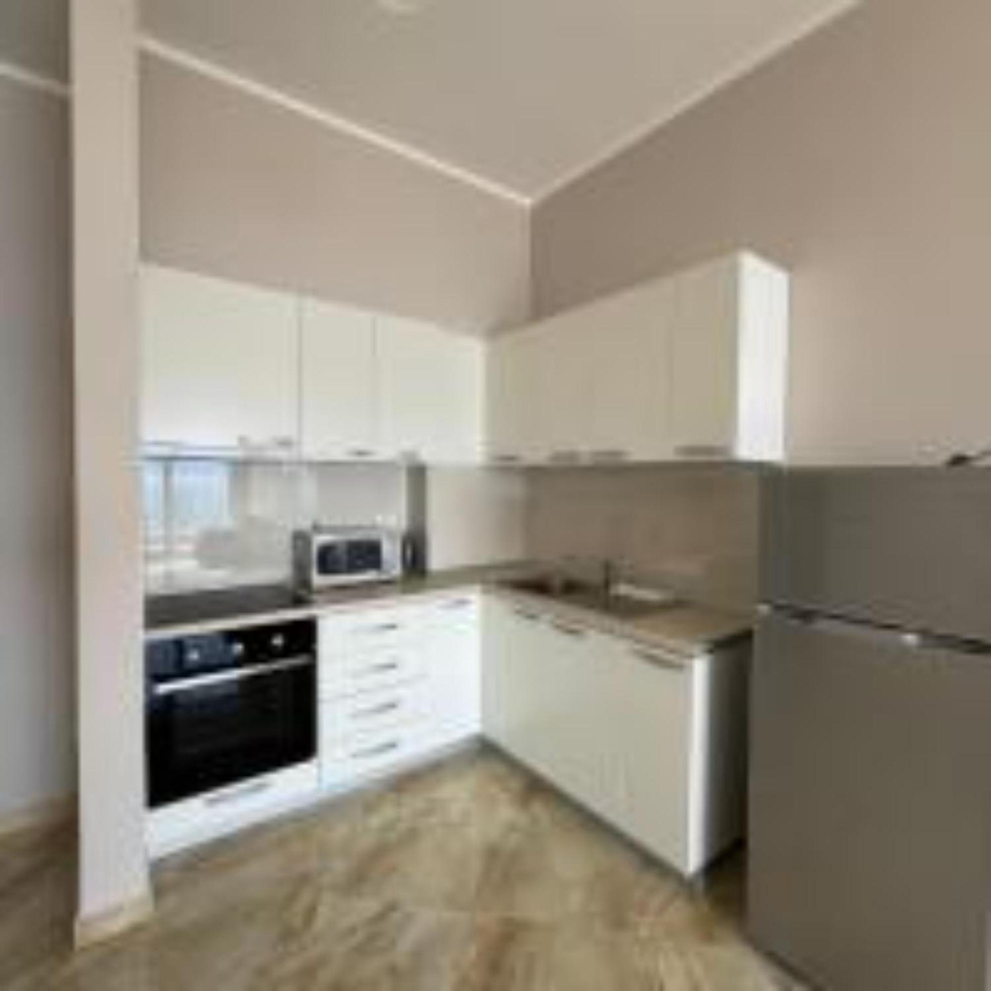 Nuna Hotel Radhimë Zewnętrze zdjęcie