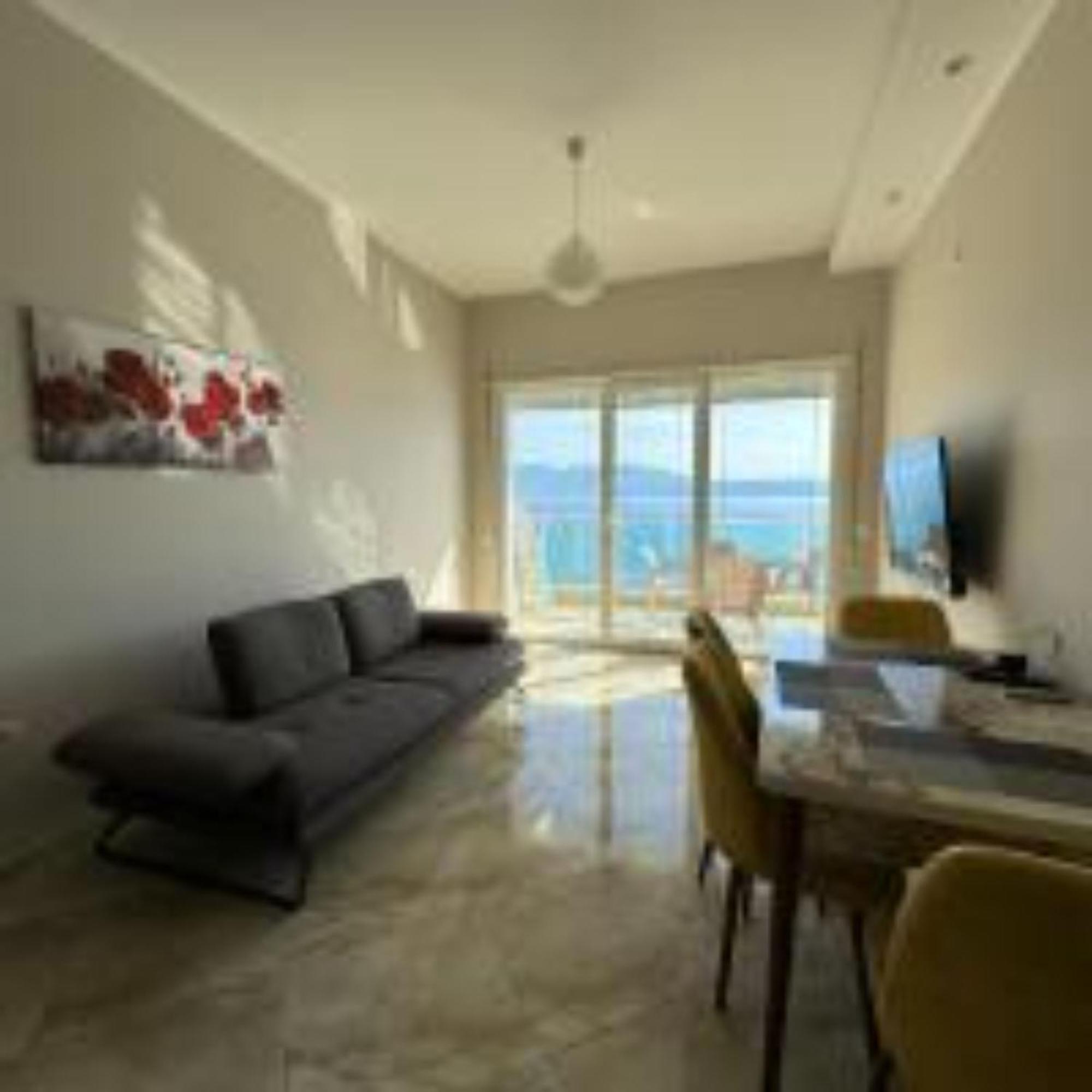 Nuna Hotel Radhimë Zewnętrze zdjęcie